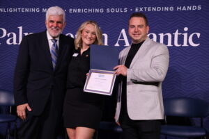 Delaney Hetzer receives a 2023 franchising scholarship
